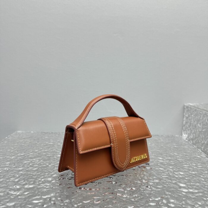 자크뮈스 밤비노 크로스바디 플랩백 꼬냑 스몰 금장 레더 레플리카 미러급 SA급 S급 고퀄리티 최상급 하이엔드 가방 [여성] 4