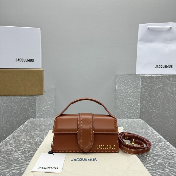 자크뮈스 밤비노 크로스바디 플랩백 꼬냑 스몰 금장 레더 레플리카 미러급 SA급 S급 고퀄리티 최상급 하이엔드 가방 [여성]