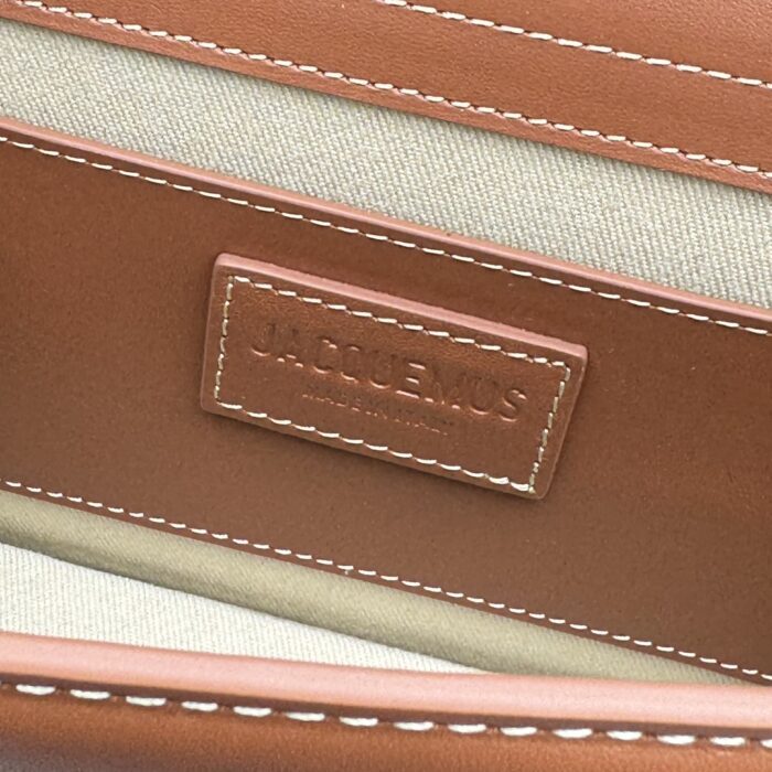 자크뮈스 밤비노 크로스바디 플랩백 꼬냑 라지 금장 레더 레플리카 미러급 SA급 S급 고퀄리티 최상급 하이엔드 가방 [여성] 13