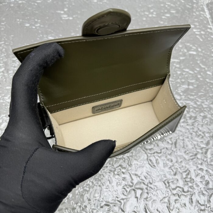 자크뮈스 밤비노 크로스바디 플랩백 다크 초록색 스몰 은장 레더 레플리카 미러급 SA급 S급 고퀄리티 최상급 하이엔드 가방 [여성] 4