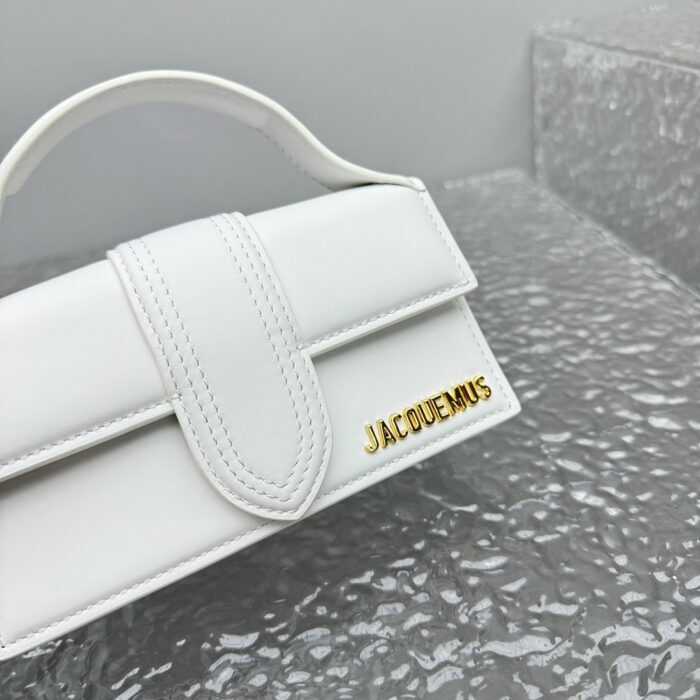 자크뮈스 밤비노 크로스바디 플랩백 화이트 스몰 금장 레더 레플리카 미러급 SA급 S급 고퀄리티 최상급 하이엔드 가방 [여성] 8