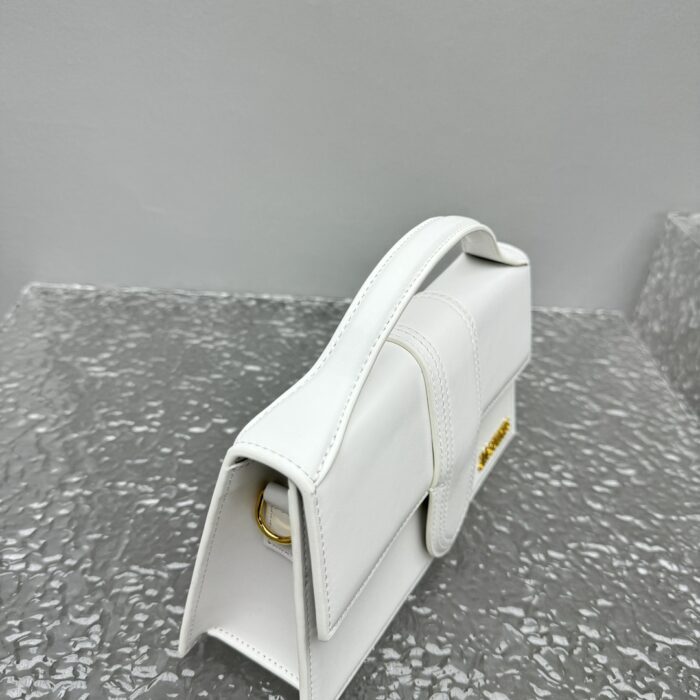 자크뮈스 밤비노 크로스바디 플랩백 화이트 라지 금장 레더 레플리카 미러급 SA급 S급 고퀄리티 최상급 하이엔드 가방 [여성] 8