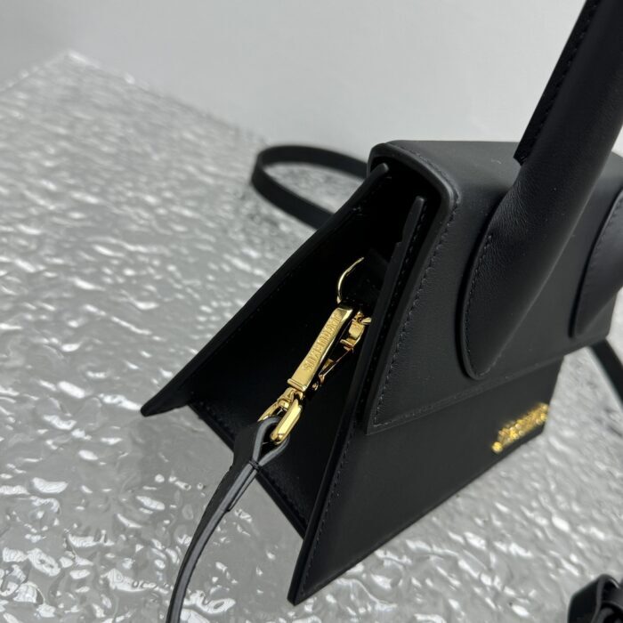자크뮈스 르 치키토 시그니쳐 핸드백 블랙 미디엄 금장 레더 레플리카 미러급 SA급 S급 고퀄리티 최상급 하이엔드 가방 [여성] 10