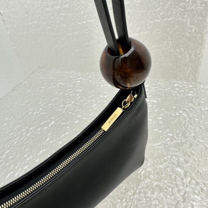 자크뮈스 르 비쥬 펄 비디드 숄더백 블랙 금장 레더 레플리카 미러급 SA급 S급 고퀄리티 최상급 하이엔드 가방 [여성] 9