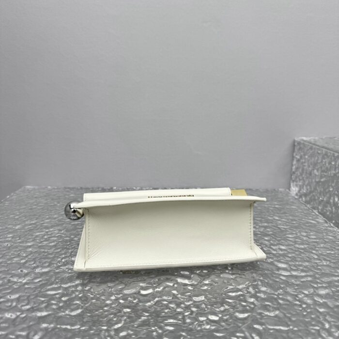 자크뮈스 라 포쉐트 론드 까레 테이크아웃 클러치 화이트 금장 양가죽 레플리카 미러급 SA급 S급 고퀄리티 최상급 하이엔드 가방 [여성] 6