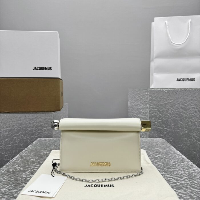 자크뮈스 라 포쉐트 론드 까레 테이크아웃 클러치 화이트 금장 양가죽 레플리카 미러급 SA급 S급 고퀄리티 최상급 하이엔드 가방 [여성] 2