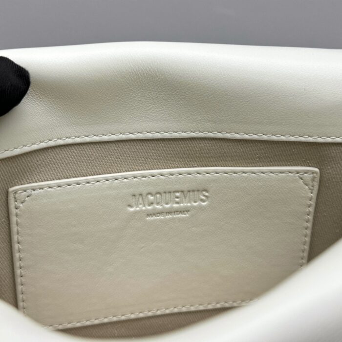 자크뮈스 라 포쉐트 론드 까레 테이크아웃 클러치 화이트 금장 양가죽 레플리카 미러급 SA급 S급 고퀄리티 최상급 하이엔드 가방 [여성] 13