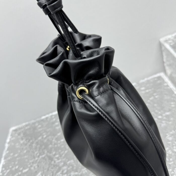 셀린느 크리스탈 파우치 램스킨 블랙 레플리카 미러급 SA급 S급 고퀄리티 최상급 하이엔드 가방 [여성] 8