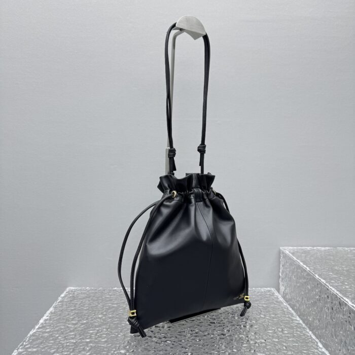 셀린느 크리스탈 파우치 램스킨 블랙 레플리카 미러급 SA급 S급 고퀄리티 최상급 하이엔드 가방 [여성] 6