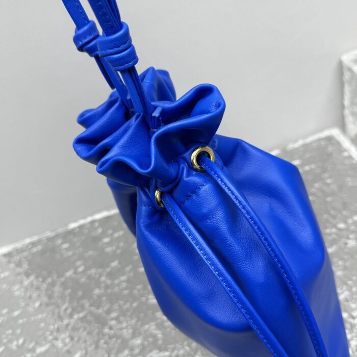 셀린느 크리스탈 파우치 램스킨 블루 레플리카 미러급 SA급 S급 고퀄리티 최상급 하이엔드 가방 [여성] 8