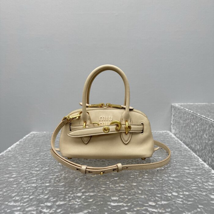 미우미우 아벙츄어 미니 나파 레더 백 베이지 레플리카 미러급 SA급 S급 고퀄리티 최상급 하이엔드 가방 [여성] 3