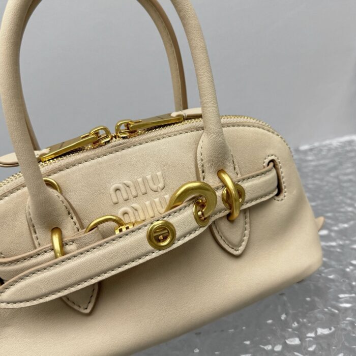 미우미우 아벙츄어 미니 나파 레더 백 베이지 레플리카 미러급 SA급 S급 고퀄리티 최상급 하이엔드 가방 [여성] 12