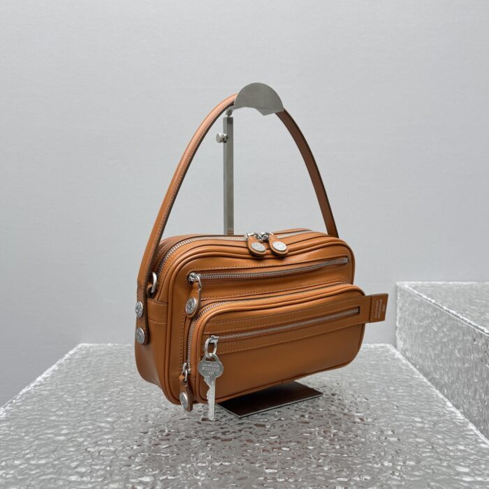 아크네스튜디오 카메로 키트 크로스바디백 꼬냑 스몰 레플리카 미러급 SA급 S급 고퀄리티 최상급 하이엔드 가방 [여성] 9