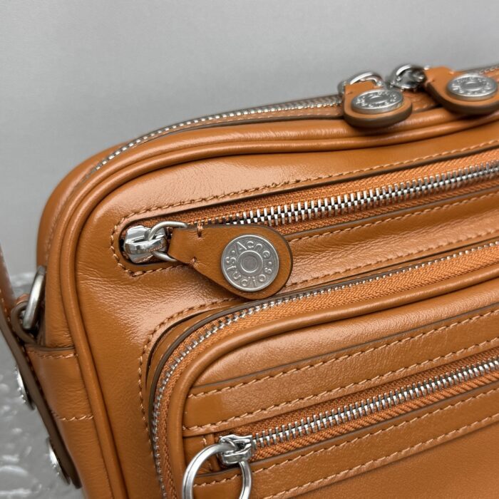 아크네스튜디오 카메로 키트 크로스바디백 꼬냑 스몰 레플리카 미러급 SA급 S급 고퀄리티 최상급 하이엔드 가방 [여성] 14