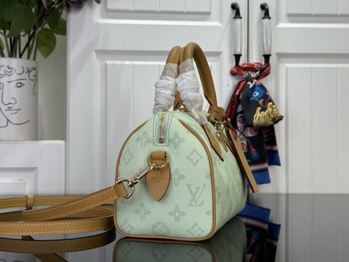 루이비통 스피디 반둘리에 20 M27530 라이트 그린 레플리카 미러급 SA급 S급 고퀄리티 최상급 하이엔드 가방 [여성] 4