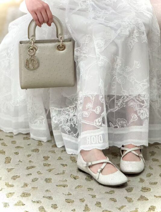 디올 Very Dior 발레리나 플랫 회백색 레플리카 미러급 SA급 S급 고퀄리티 최상급 하이엔드 신발 [여성]