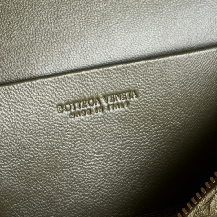 보테가베네타 뱅뱅 배니티 케이스 스웨이드 올리브 789109 레플리카 미러급 SA급 S급 고퀄리티 최상급 하이엔드 가방 [여성] 8