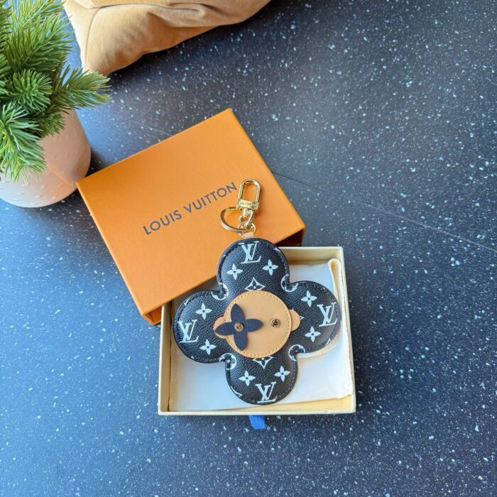 루이비통 비비엔 백 참 블랙 M03823 레플리카 미러급 SA급 S급 고퀄리티 최상급 하이엔드 악세사리 [남성여성공용] 2