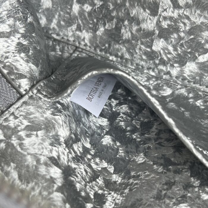 보테가베네타 뱅뱅 배니티 케이스 789109 빈티지 실버 레플리카 미러급 SA급 S급 고퀄리티 최상급 하이엔드 가방 [여성] 10