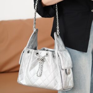 샤넬 25 미니 핸드백 그레인드 카프스킨 실버 메탈 실버 레플리카 미러급 SA급 S급 고퀄리티 최상급 하이엔드 가방 [여성]