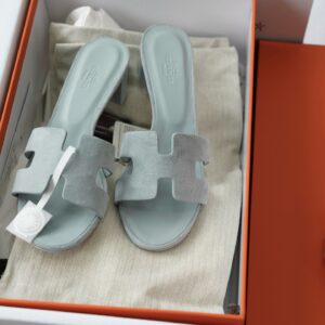 에르메스 오아시스 샌들 뮬 슬리퍼 스웨이드 라이트 남회색 레플리카 미러급 SA급 S급 고퀄리티 최상급 하이엔드 신발 [여성]