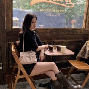 프라다 다다 나파 레더 백 누드 레플리카 미러급 SA급 S급 고퀄리티 최상급 하이엔드 가방 [여성]