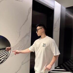 에르메스 파리스 아플리케 가죽 반팔티 화이트 레플리카 미러급 SA급 S급 고퀄리티 하이엔드 최상급 의류 [남성여성공용]