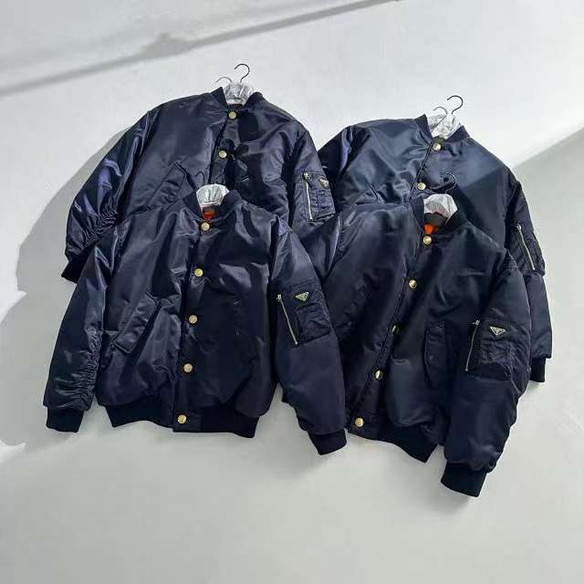 프라다 리나일론 봄버 자켓 블루 P00958165 레플리카 미러급 SA급 S급 고퀄리티 하이엔드 최상급 의류 [남성여성공용] 2