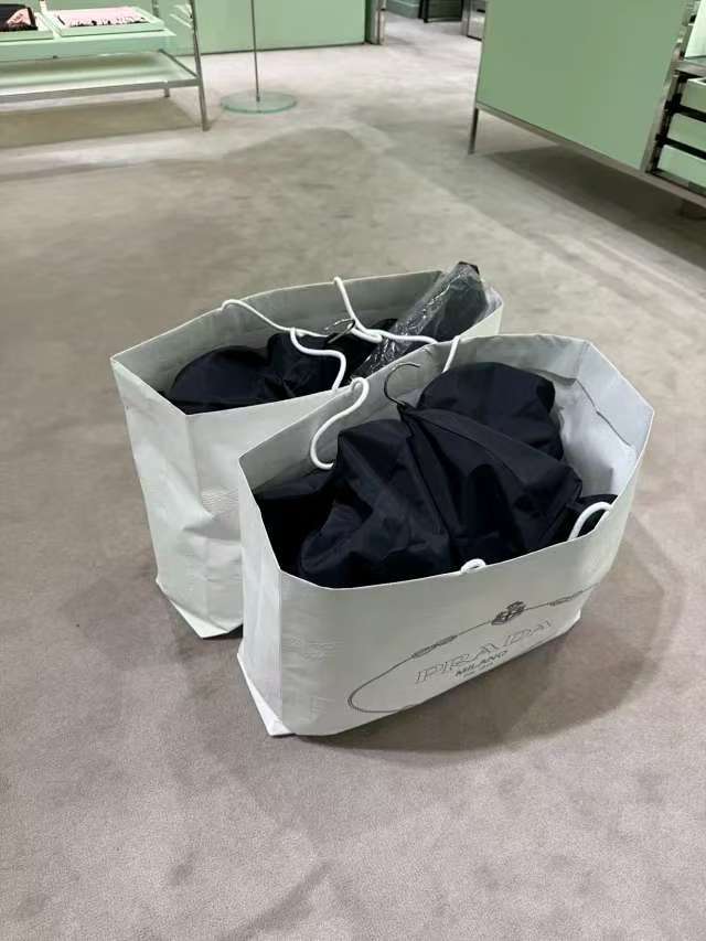 프라다 리나일론 봄버 자켓 블루 P00958165 레플리카 미러급 SA급 S급 고퀄리티 하이엔드 최상급 의류 [남성여성공용] 17