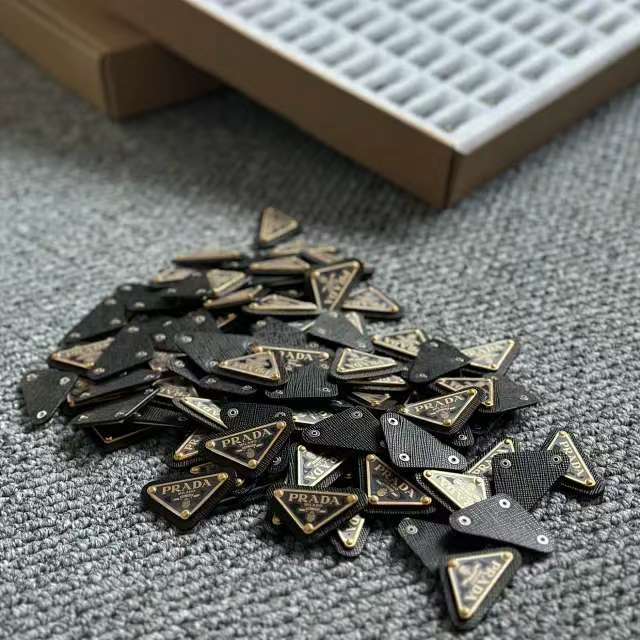 프라다 리나일론 봄버 자켓 블루 P00958165 레플리카 미러급 SA급 S급 고퀄리티 하이엔드 최상급 의류 [남성여성공용] 30