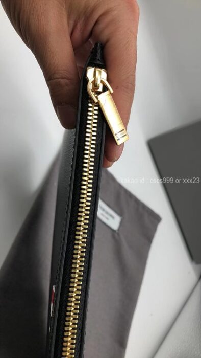 2026.03.17_[지ㅇㅇ 고객님 주문제품 검수사진] 톰브라운 클러치백 레플리카 미러급 SA급 S급 고퀄리티 하이엔드 최상급 이미테이션 가방 13