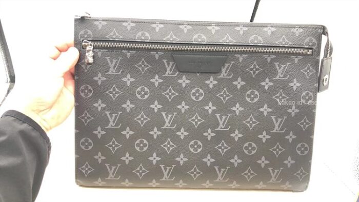 2026.03.24_[은ㅇㅇ 고객님 주문제품 검수사진] 루이비통 클러치 레플리카 미러급 SA급 S급 고퀄리티 하이엔드 최상급 이미테이션  3