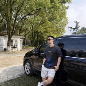 아크네스튜디오 블루 그라데이션 홀로그램 로고 반팔티 블랙 레플리카 미러급 SA급 S급 고퀄리티 하이엔드 최상급 의류 [남성여성공용]