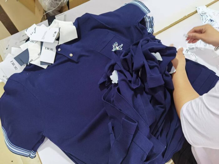 디올 은방울꽃 자수 폴로 셔츠 / 반팔티 / 카라티 네이비 593M810A7024 레플리카 미러급 SA급 S급 고퀄리티 하이엔드 최상급 의류 [남성여성공용] 5