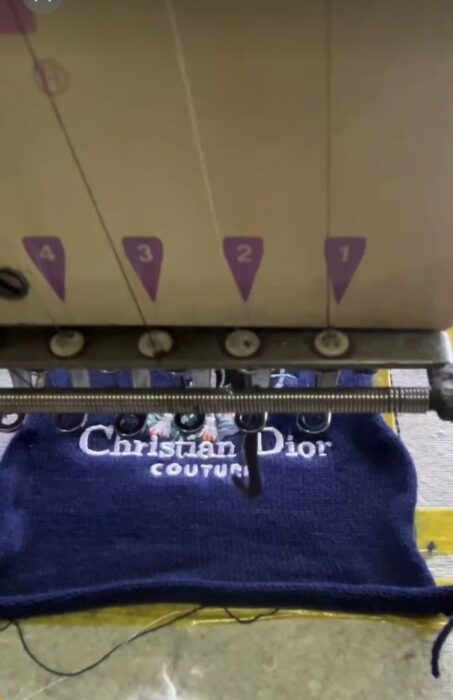 디올 은방울꽃 자수 폴로 셔츠 / 반팔티 / 카라티 네이비 593M810A7024 레플리카 미러급 SA급 S급 고퀄리티 하이엔드 최상급 의류 [남성여성공용] 7