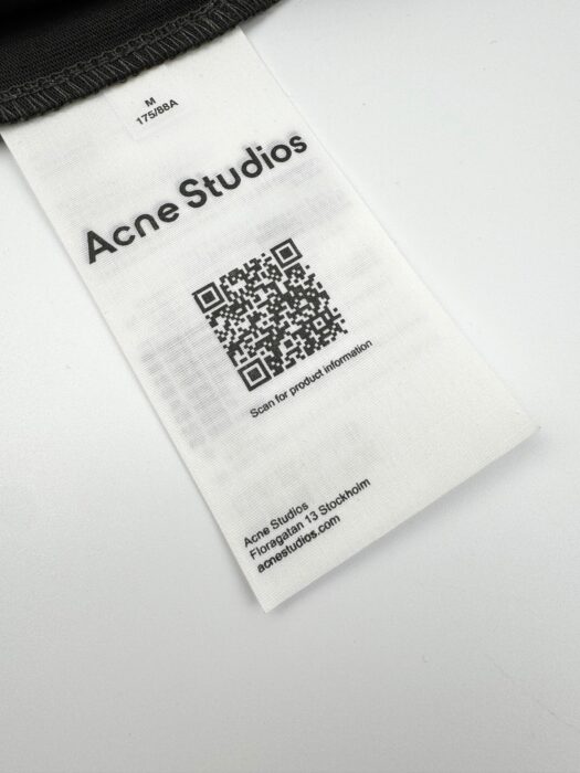 아크네스튜디오 블루 그라데이션 홀로그램 로고 반팔티 블랙 레플리카 미러급 SA급 S급 고퀄리티 하이엔드 최상급 의류 [남성여성공용] 12