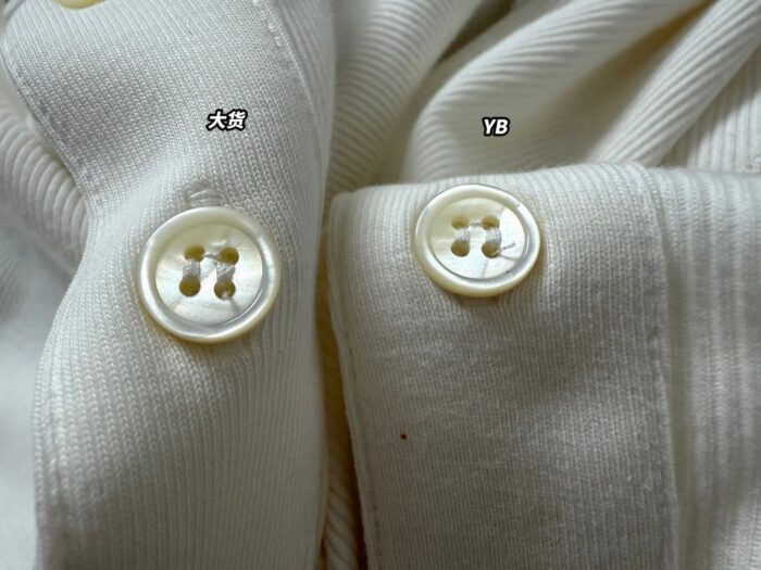 셀린느 트리옹프 단추 긴팔티 2컬러 레플리카 미러급 SA급 S급 고퀄리티 하이엔드 최상급 의류 [남성여성공용] 3