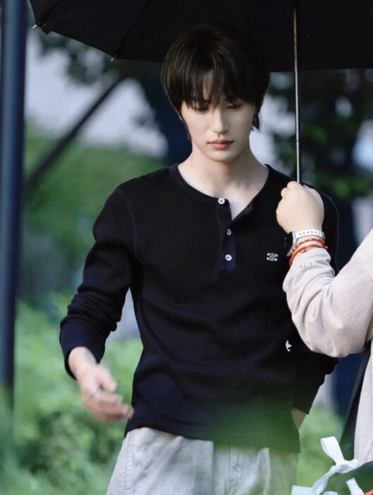 셀린느 트리옹프 단추 긴팔티 2컬러 레플리카 미러급 SA급 S급 고퀄리티 하이엔드 최상급 의류 [남성여성공용] 14