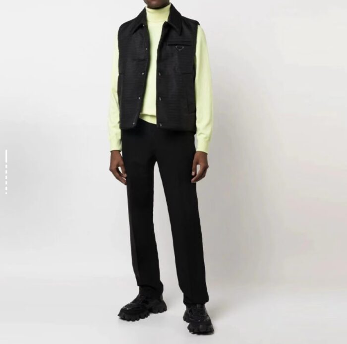 프라다 패딩 리나일론 베스트 블랙 조끼 레플리카 미러급 SA급 S급 고퀄리티 하이엔드 최상급 의류 [남성여성공용] 9