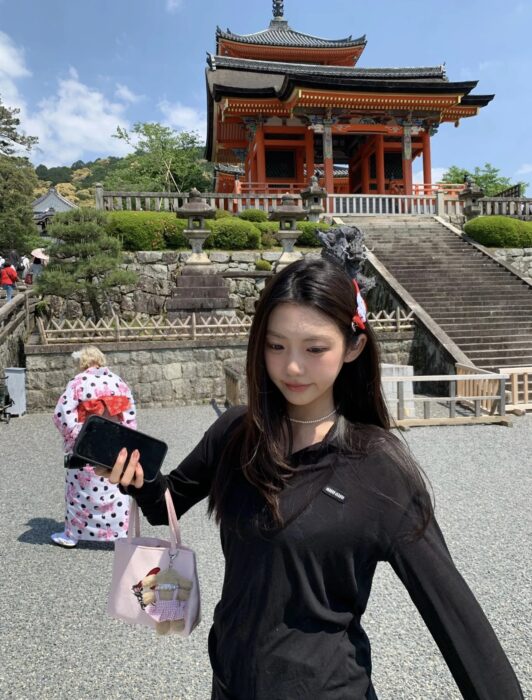 미우미우 얇은 폴로티 / 긴팔티 / 저지 폴로 2컬러 레플리카 미러급 SA급 S급 고퀄리티 하이엔드 최상급 의류 [여성] 16