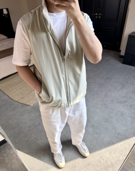 로로피아나 하이넥 집업 베스트 조끼 라이트 베이지 레플리카 미러급 SA급 S급 고퀄리티 하이엔드 최상급 의류 [남성] 2