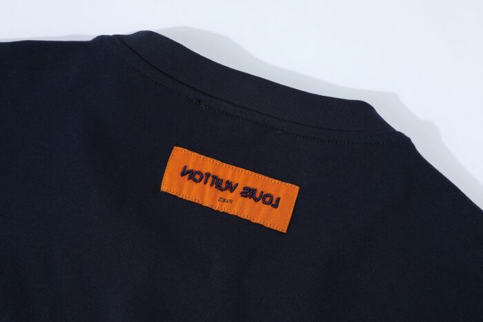 루이비통 구슬 모노그램 자수 반팔티 블랙 레플리카 미러급 SA급 S급 고퀄리티 하이엔드 최상급 의류 [남성여성공용] 10