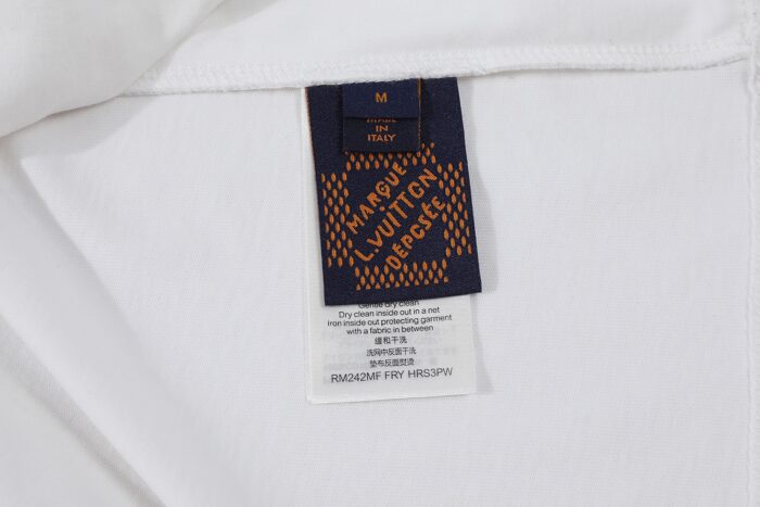 루이비통 구슬 모노그램 자수 반팔티 화이트 레플리카 미러급 SA급 S급 고퀄리티 하이엔드 최상급 의류 [남성여성공용] 11