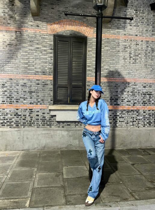 크롬하츠 블랙 십자가 워싱 청바지 라이트 블루 레플리카 미러급 SA급 S급 고퀄리티 하이엔드 최상급 의류 [남성여성공용] 2