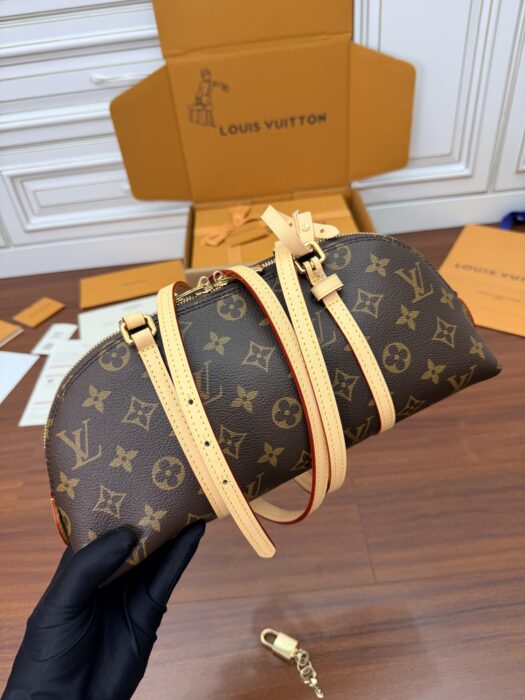 루이비통 스콰이어 이스트 웨스트 M28953 레플리카 미러급 SA급 S급 고퀄리티 최상급 하이엔드 가방 [여성] 7