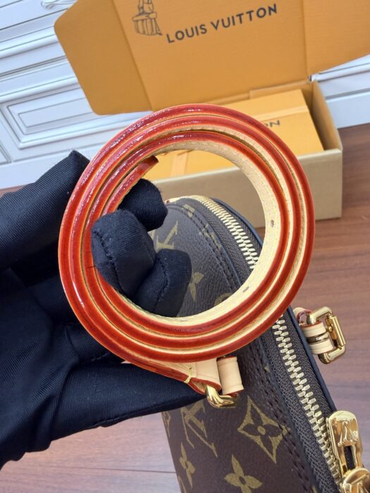 루이비통 스콰이어 이스트 웨스트 M28953 레플리카 미러급 SA급 S급 고퀄리티 최상급 하이엔드 가방 [여성] 10