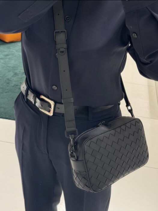보테가베네타 스몰 인트레치아토 카메라 백 755923 블랙 잔짜임 스트랩 레플리카 미러급 SA급 S급 고퀄리티 최상급 하이엔드 가방 [남성여성공용]