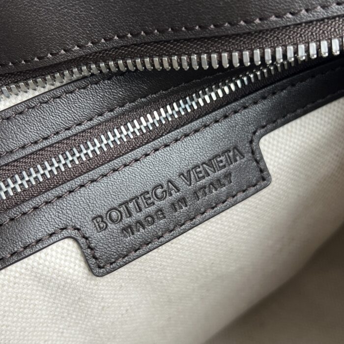 보테가베네타 미니 인트레치아토 지퍼 토트 백 855504 폰단트 레플리카 미러급 SA급 S급 고퀄리티 최상급 하이엔드 가방 [남성여성공용] 9