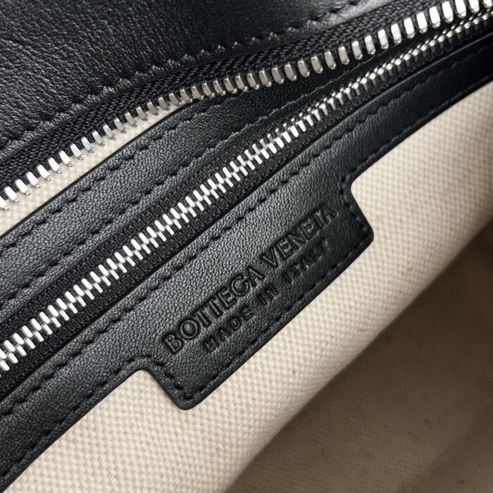 보테가베네타 미니 인트레치아토 지퍼 토트 백 855504 블랙 레플리카 미러급 SA급 S급 고퀄리티 최상급 하이엔드 가방 [남성여성공용] 10