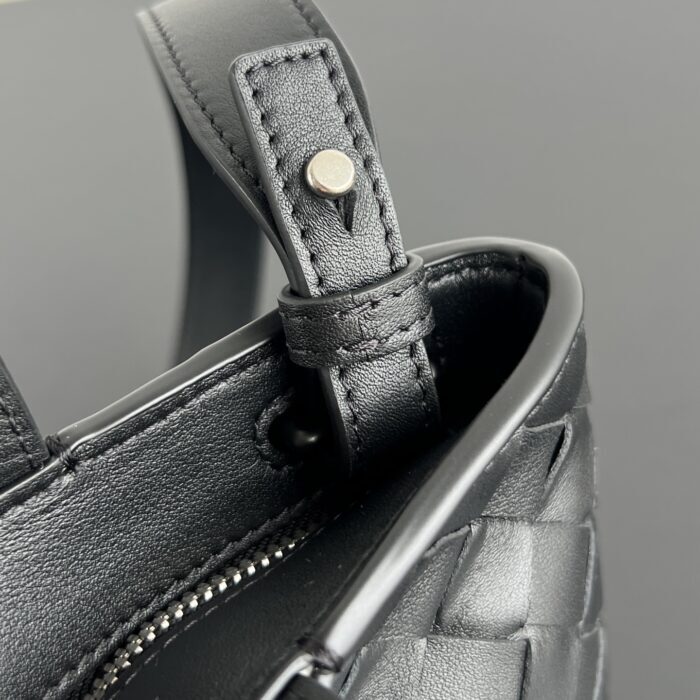 보테가베네타 미니 인트레치아토 지퍼 토트 백 855504 블랙 레플리카 미러급 SA급 S급 고퀄리티 최상급 하이엔드 가방 [남성여성공용] 9